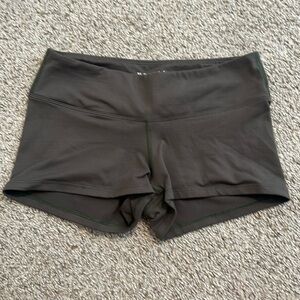 NOBULL Women’s Low Rise 2” Short - Size Small